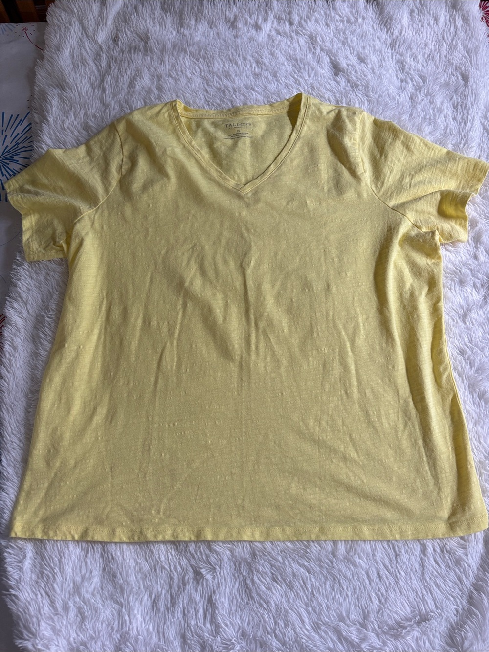 LADIES TALBOTS YELLOW V NECK T SHIRT 2X